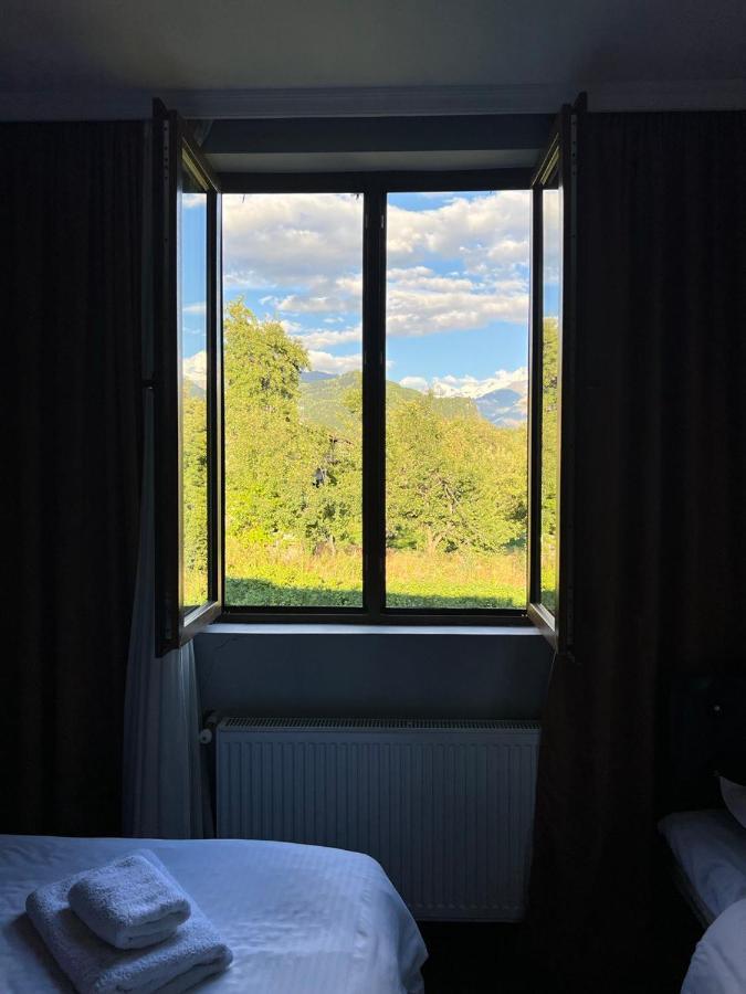 Monte Bianco Bed and Breakfast Mestia Buitenkant foto