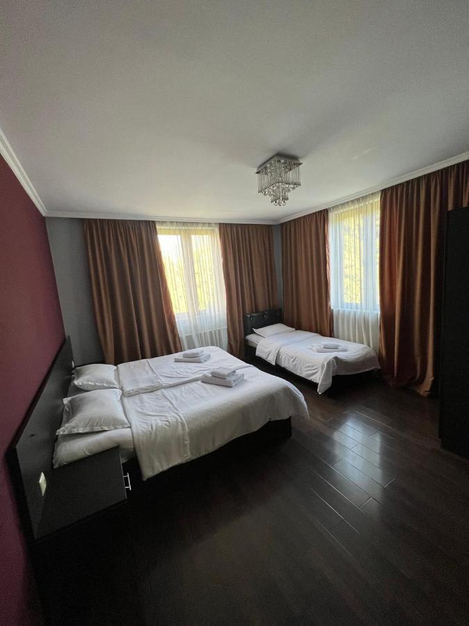 Monte Bianco Bed and Breakfast Mestia Buitenkant foto