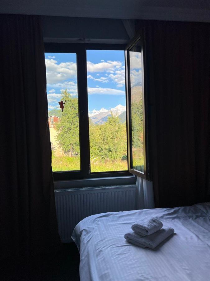 Monte Bianco Bed and Breakfast Mestia Buitenkant foto