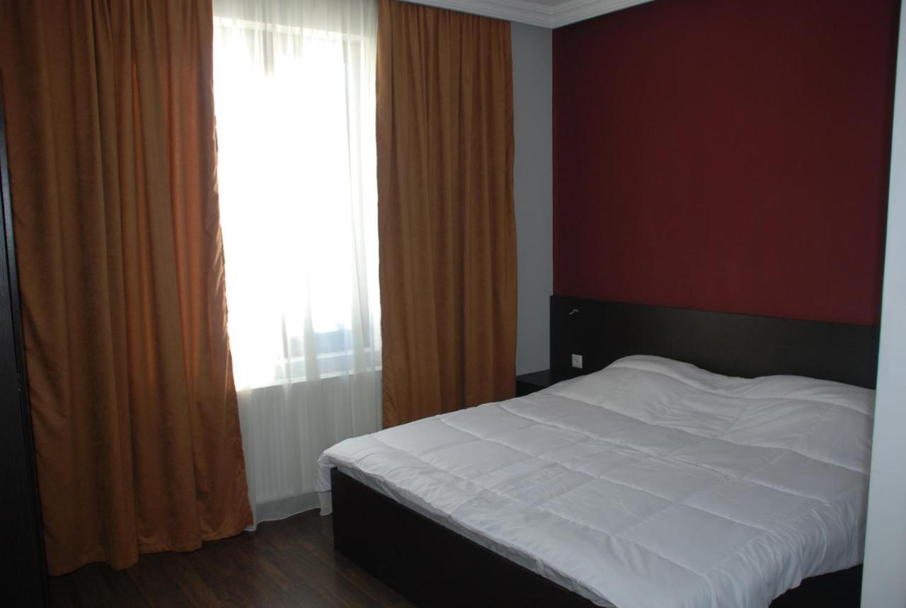 Monte Bianco Bed and Breakfast Mestia Buitenkant foto